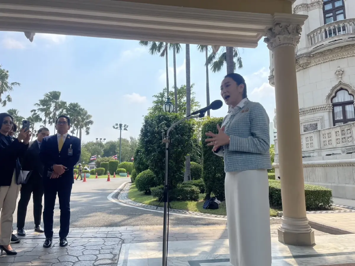 แพทองธาร ชินวัตร นายกรัฐมนตรี ให้สัมภาษณ์ที่ทำเนียบฯ กรณีส่งชาวอุยกูร์ กลับจีน 