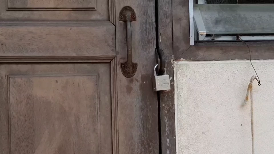 แม่ "เม้ง โอริโอ้" ก้มกราบ "กัน จอมพลัง" ขอโทษแทนลูก ไม่ได้ร่ำรวยตามที่ลูกอวด