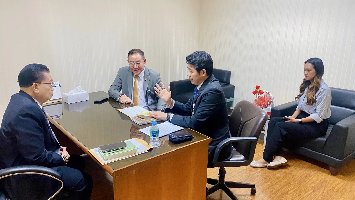 “พรรคไทยชนะ” ยื่นจี้เร่งแก้ไขบทสวดอาราธนาธรรม ผิดจากต้นฉบับในพระไตรปิฎก