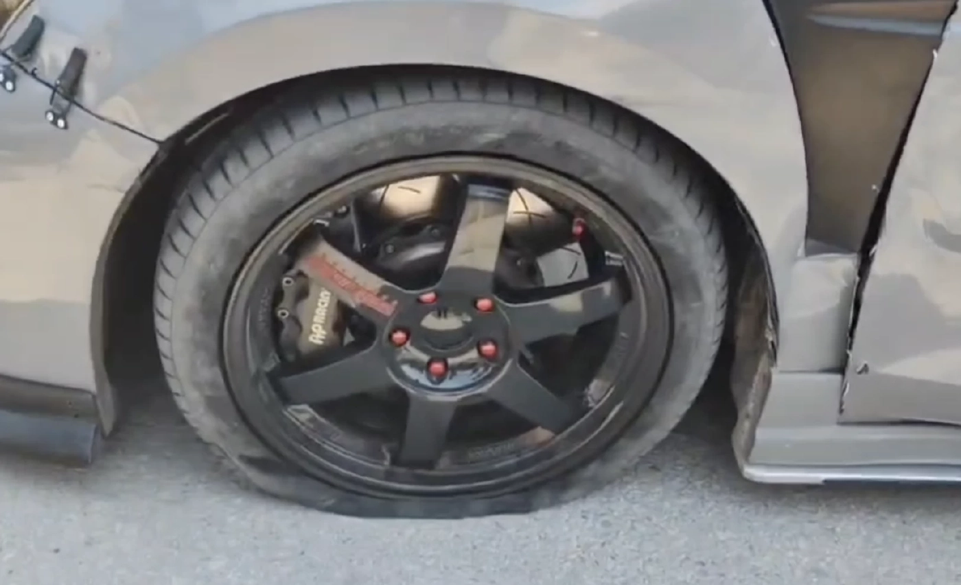 ระทึก ! พ่อค้ายาซิ่งเก๋งยิงฝ่าด่าน เปิดทางหนีตำรวจ สุดท้ายไม่รอด