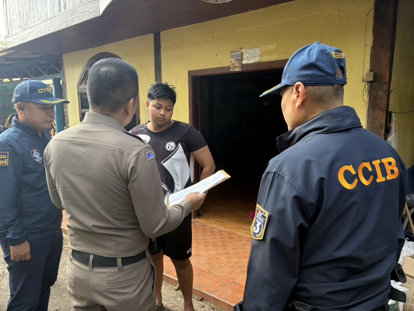 ตัดช่องแก๊งคอล จนท.ลุยตรวจฝั่งด่านเจดีย์สามองค์ เจอแอบลากสายสื่อสารข้ามแดน