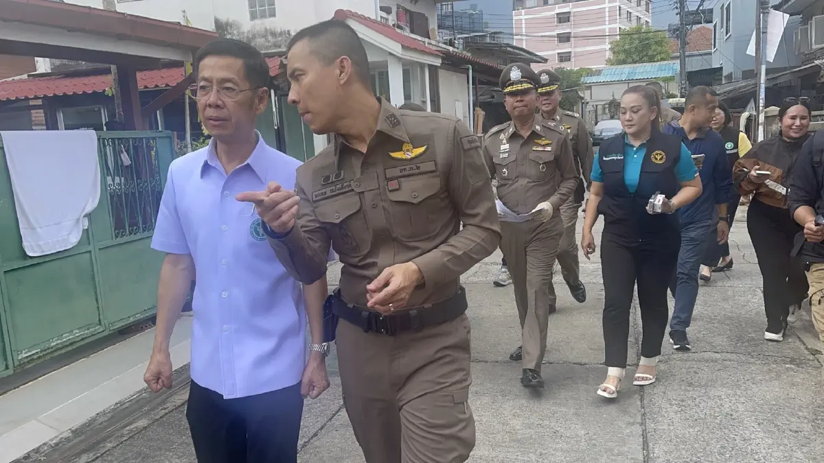 ตะลึง! โกดังซุกยาปลอม 100 ล้าน กระจายขายทั่วกรุง เจ้าของคนจีน