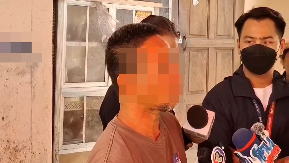 แม่ "เม้ง โอริโอ้" ก้มกราบ "กัน จอมพลัง" ขอโทษแทนลูก ไม่ได้ร่ำรวยตามที่ลูกอวด