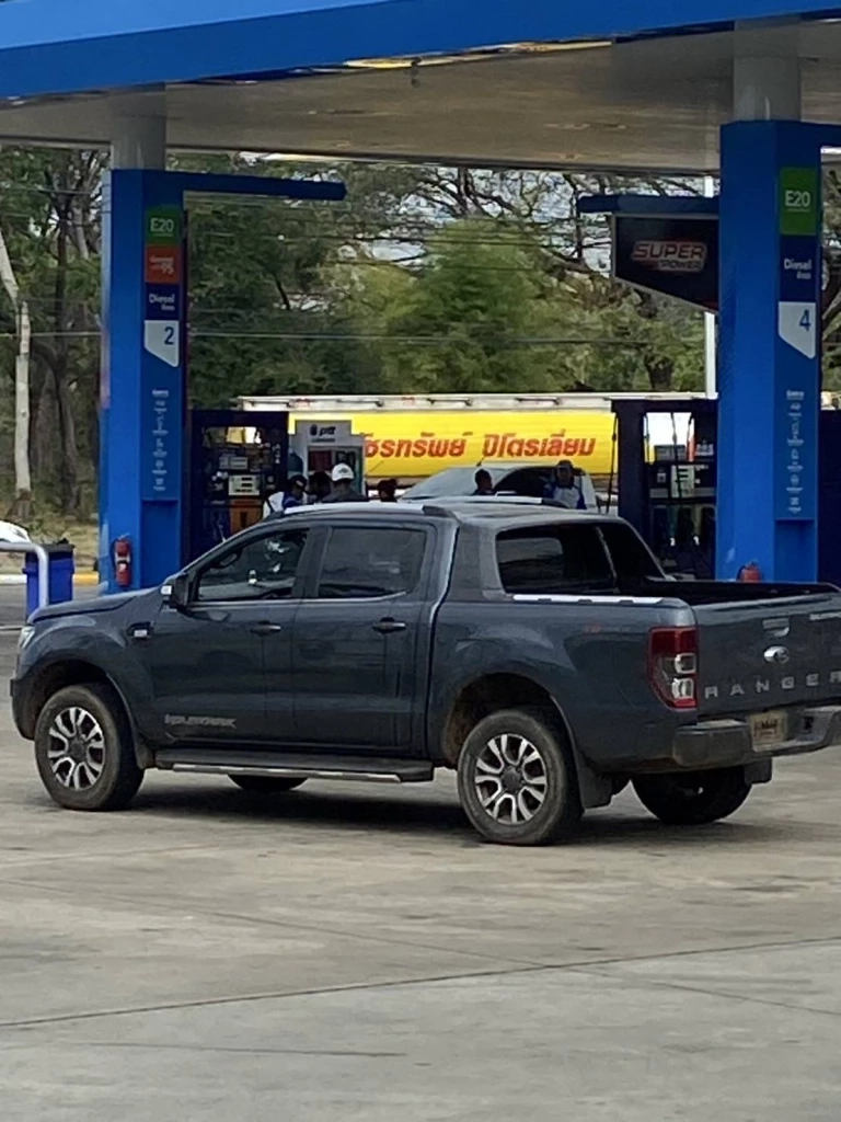 จับแล้ว! โจรลักรถจากศูนย์ ซิ่งหนีชิงทรัพย์ดะ เป็นอดีตตำรวจ