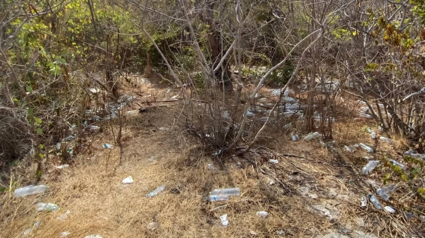 ทร.สั่งปิด "เกาะจวง" หลังพบ นทท.ลอบขึ้นเกาะ ทิ้งขยะ สิ่งปฏิกูลเกลื่อน