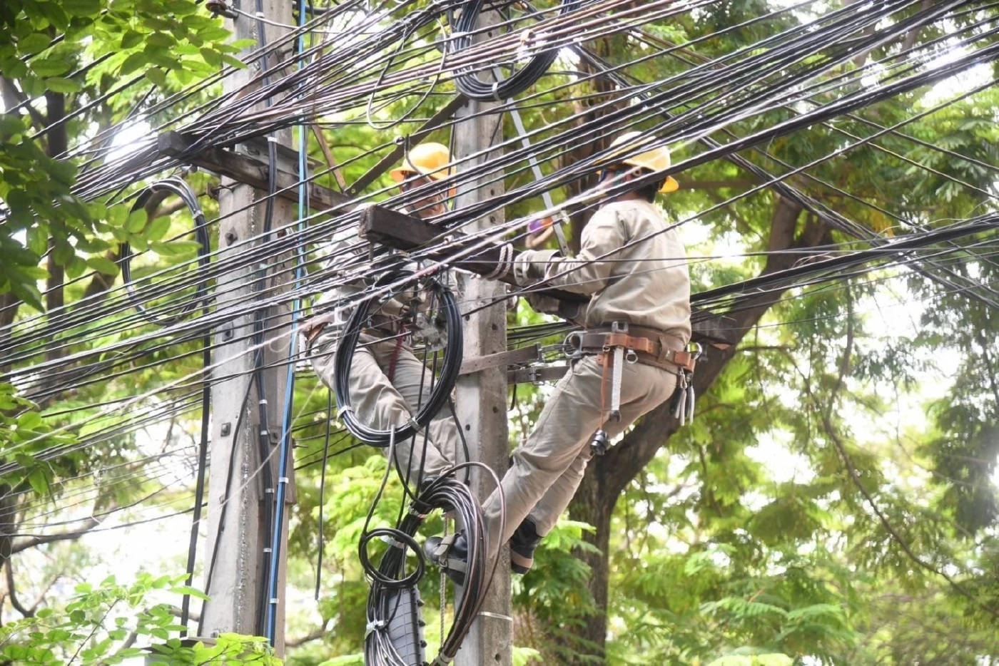 วิทยุไร้สาย! MEA จับมือภาคีเดินหน้ารื้อสายสื่อสาร ปักหมุด ถ.วิทยุเส้นแรกปี 68 เสริมทัศนียภาพเมืองมหานคร