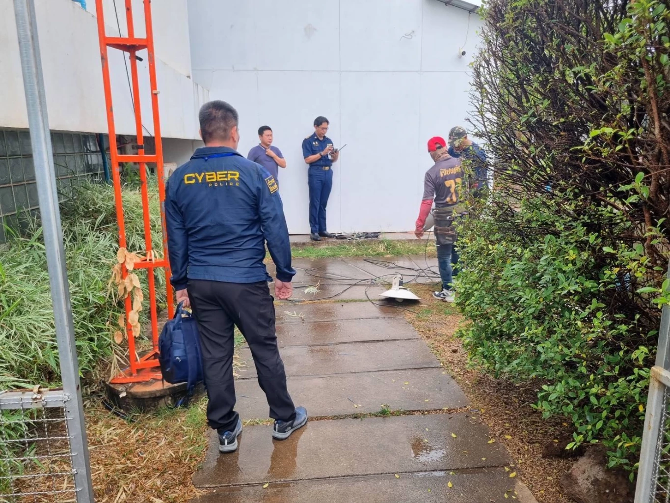 ตร.ไซเบอร์ ซีลแม่น้ำโขง ค้น 8 จุด สกัดไฟแช็กปลอม-ตัดทางสัญญาณเน็ต