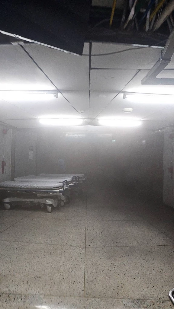 ด่วน! เกิดเหตุเพลิงไหม้ รพ.รามาธิบดี จนท.ต้องเร่งอพยพผู้ป่วย