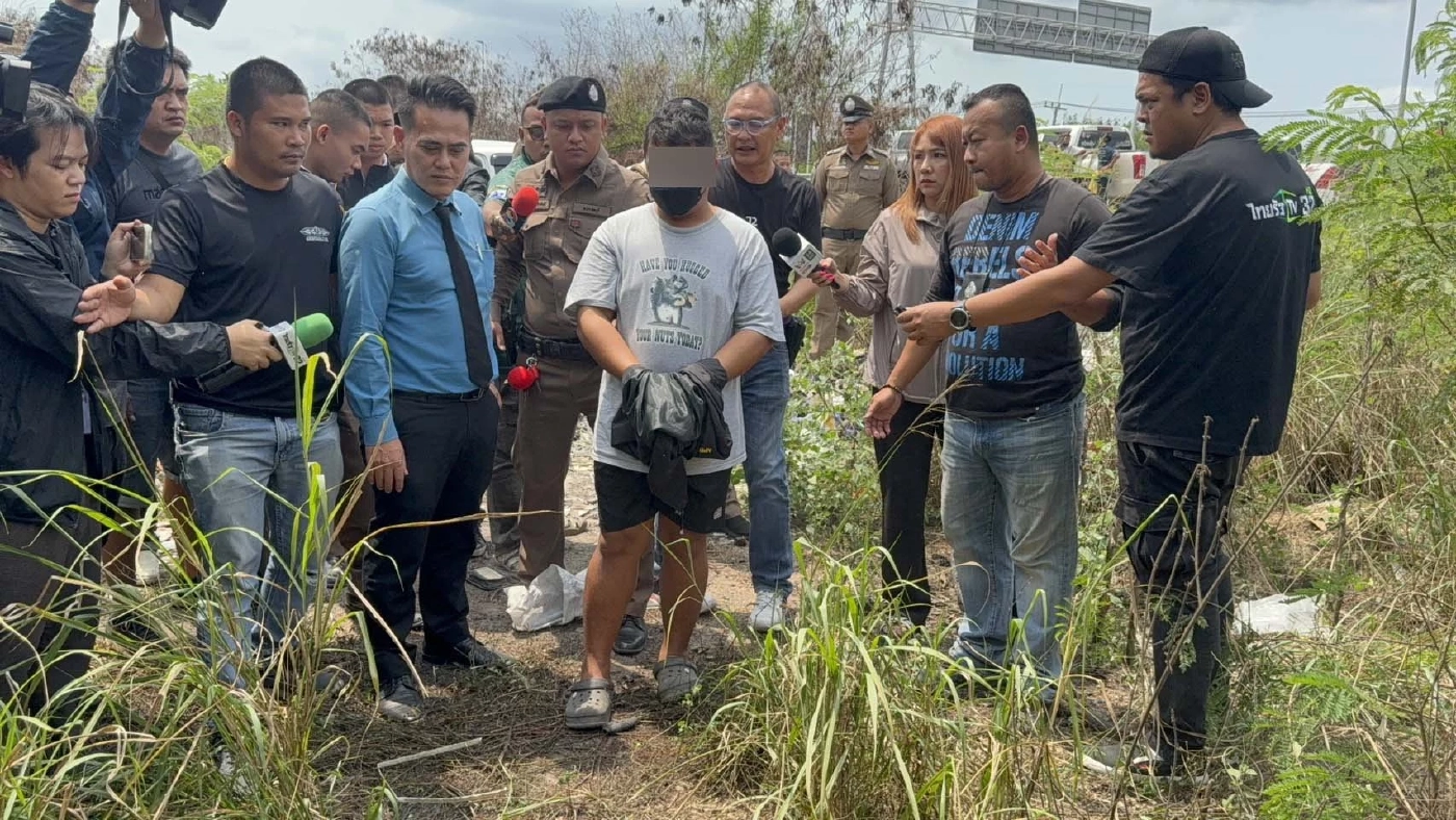 คุมตัวสองแม่ลูก ทำแผนสังหารพ่อเลี้ยงหมกป่ากระถิน ญาติๆแห่ดู