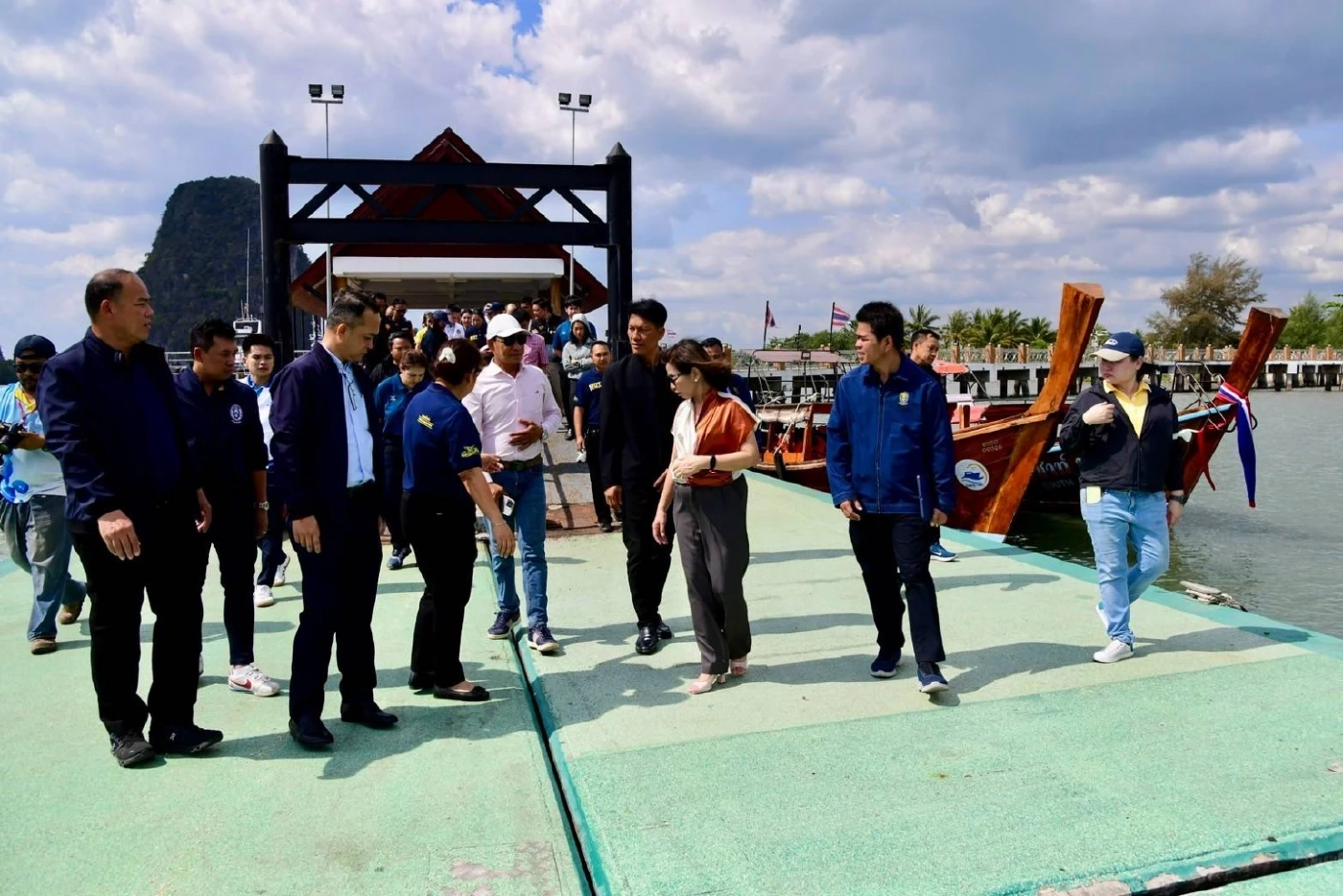 'รมช. มนพร' เร่งดันสนามบินตรังเปิดเต็มรูปแบบภายในปีนี้