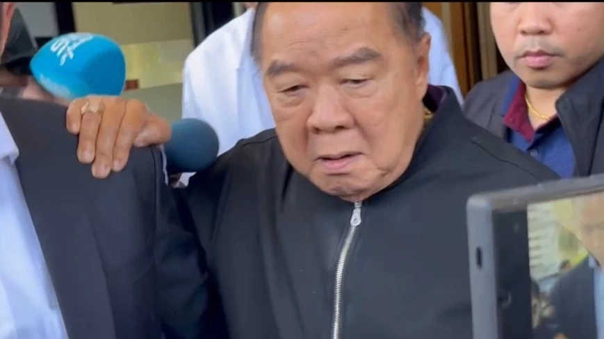 "บิ๊กป้อม" เตรียมร่วม"อภิปรายไม่ไว้วางใจนายกฯ" ด้วยตนเอง