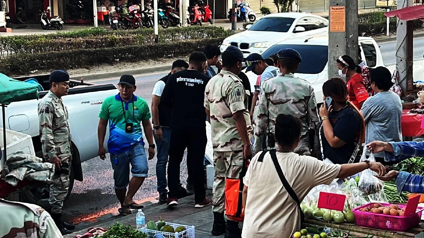 รวบ 7 เมียนมา ตั้งร้านค้า-แผงลอย ขายแข่งกับคนไทย ตลาดสดสมุทรสาคร