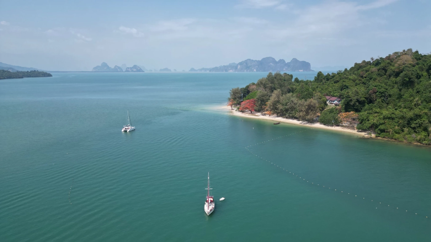 "เกาะละวะใหญ่" เพชรเม็ดงามในอ่าวพังงา คว้ามาตรฐานการบริหารจัดการชายหาดระดับสากล