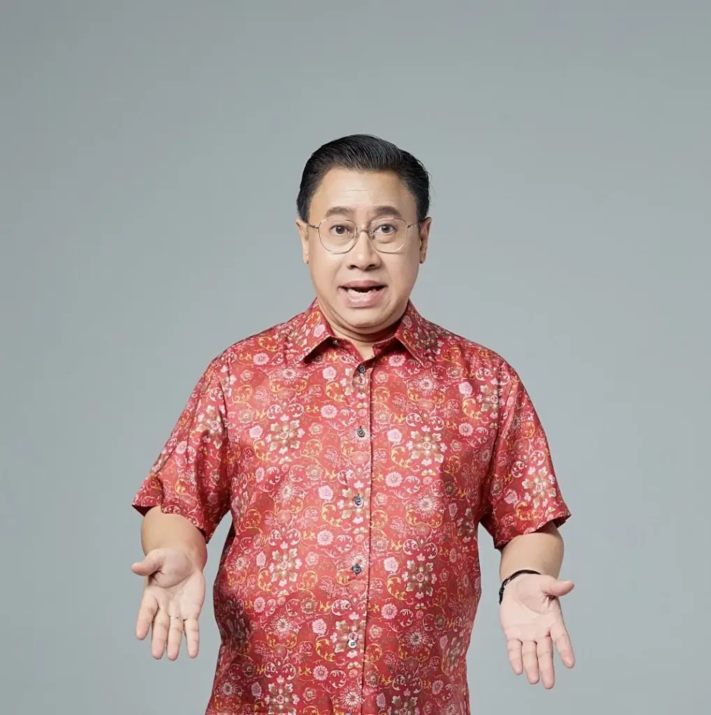 นายจักรภพ เพ็ญแข อดีตรัฐมนตรีประจำสำนักนายกรัฐมนตรี 