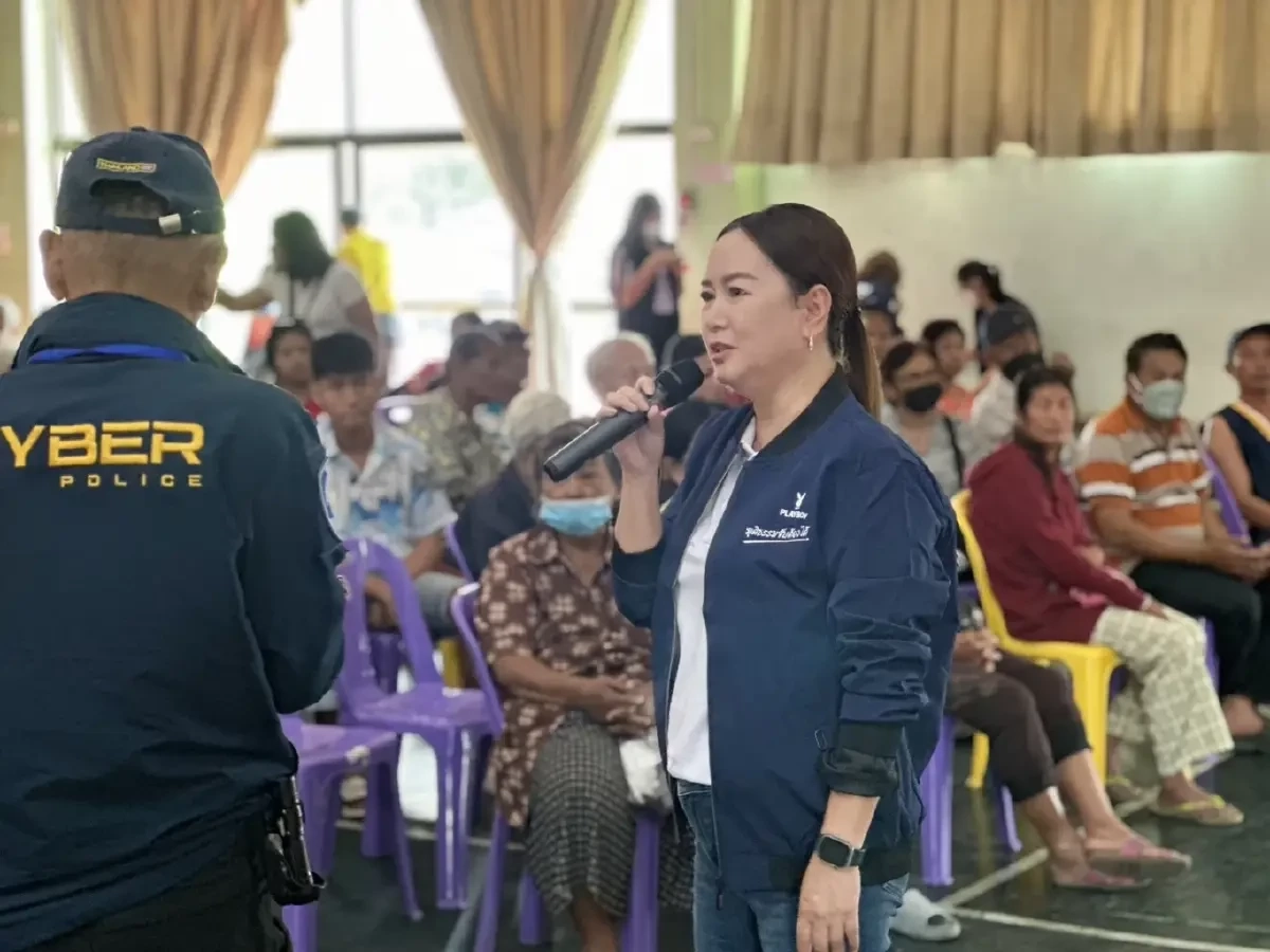  “แม่เลี้ยงส้ม” ดร.พิมไหมทอง ศักดิพัตโภคิน หัวหน้าพรรคพร้อม