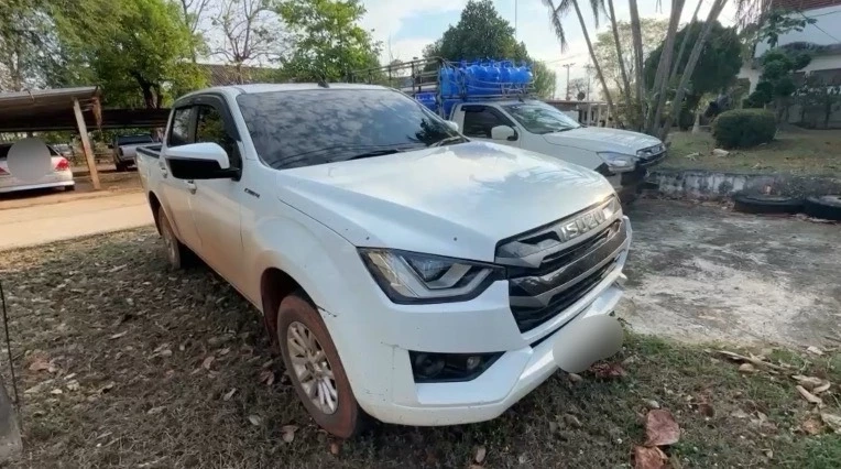 รถกระบะที่ใช้ก่อเหตุ