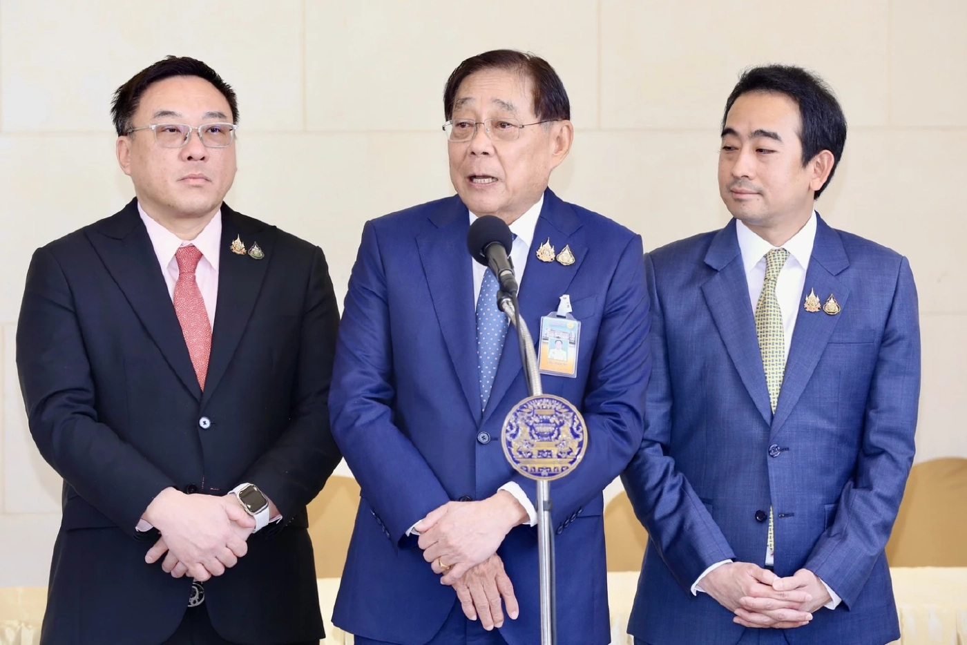 นายพิชัย ชุณหวชิร รองนายกรัฐมนตรี และ รมว.คลัง แถลงภายหลังประชุมคณะกรรมการกระตุ้นเศรษฐกิจ