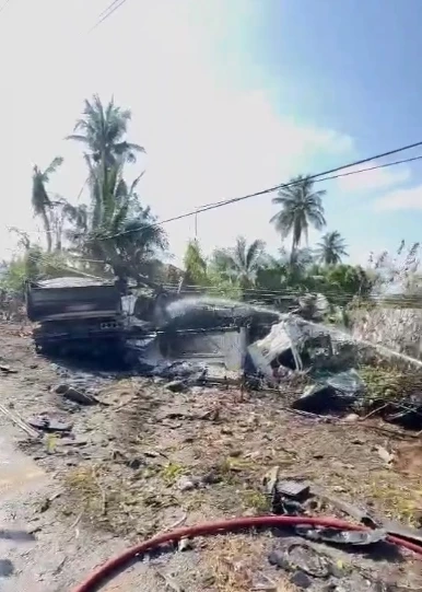 เปิดรถต้นเหตุ อุบัติเหตุรถปิกอัพไฟไหม้ ดับพ่อแม่ลูก เปิดรายชื่อ
