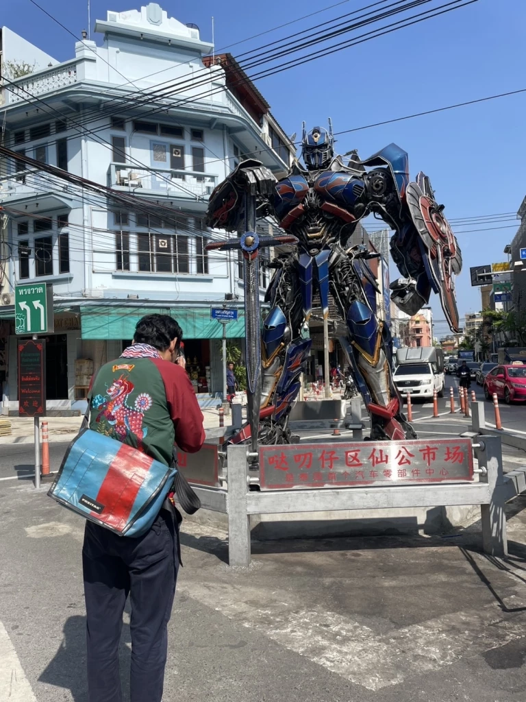 เปิดใจ  “เฮียเซ้ง” เจ้าของ “หุ่นออพติมัส” ศักดิ์สิทธิ์ หรือ งมงาย ?