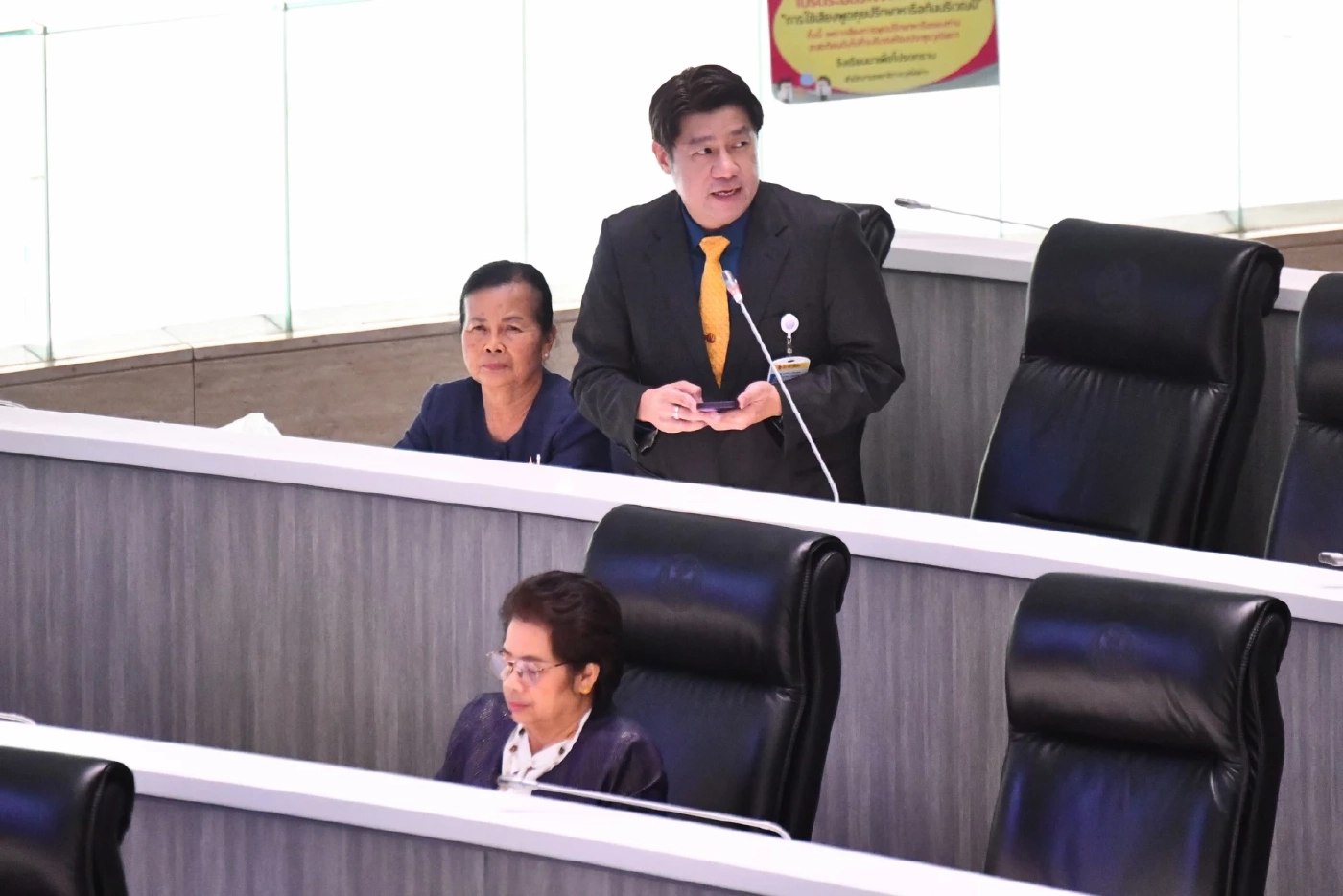 สภาสูง ถล่ม! DSI ถูกการเมืองแทรกแซง-ก้าวก่าย กกต.สอบฮั้ว สว.