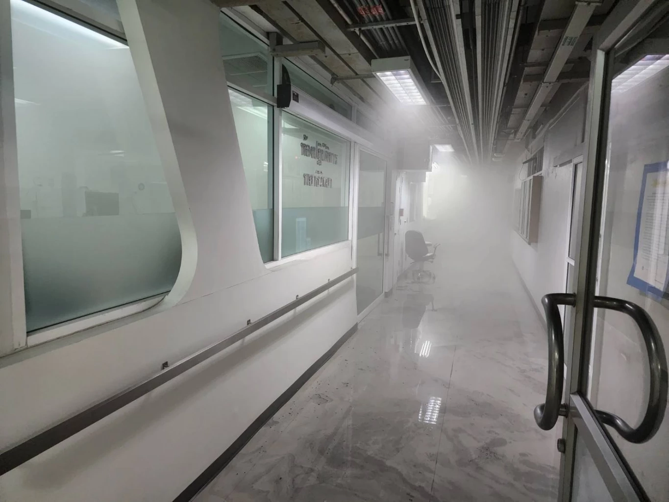 ด่วน! เกิดเหตุเพลิงไหม้ รพ.รามาธิบดี จนท.ต้องเร่งอพยพผู้ป่วย