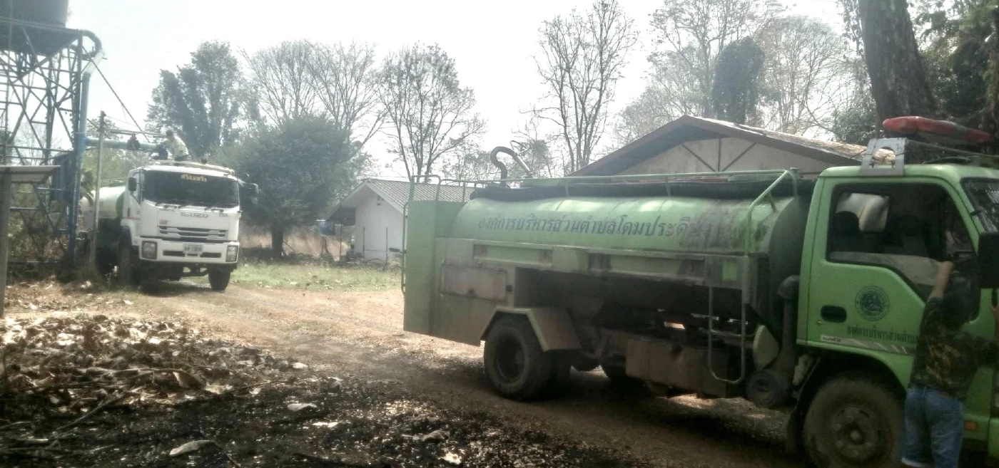 เฝ้าระวังพื้นที่ “ศาลาตรีมุข” “ไทรวมพลัง”ส่งน้ำหนุนฐานทหาร-เยี่ยม ปชช.