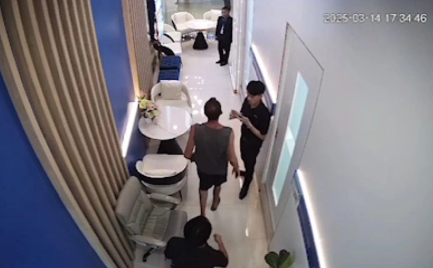 ฝรั่งต่อยหมอ! เตรียมออกหมายจับ "ชายเยอรมัน" คลั่งทำร้ายหมอฟัน