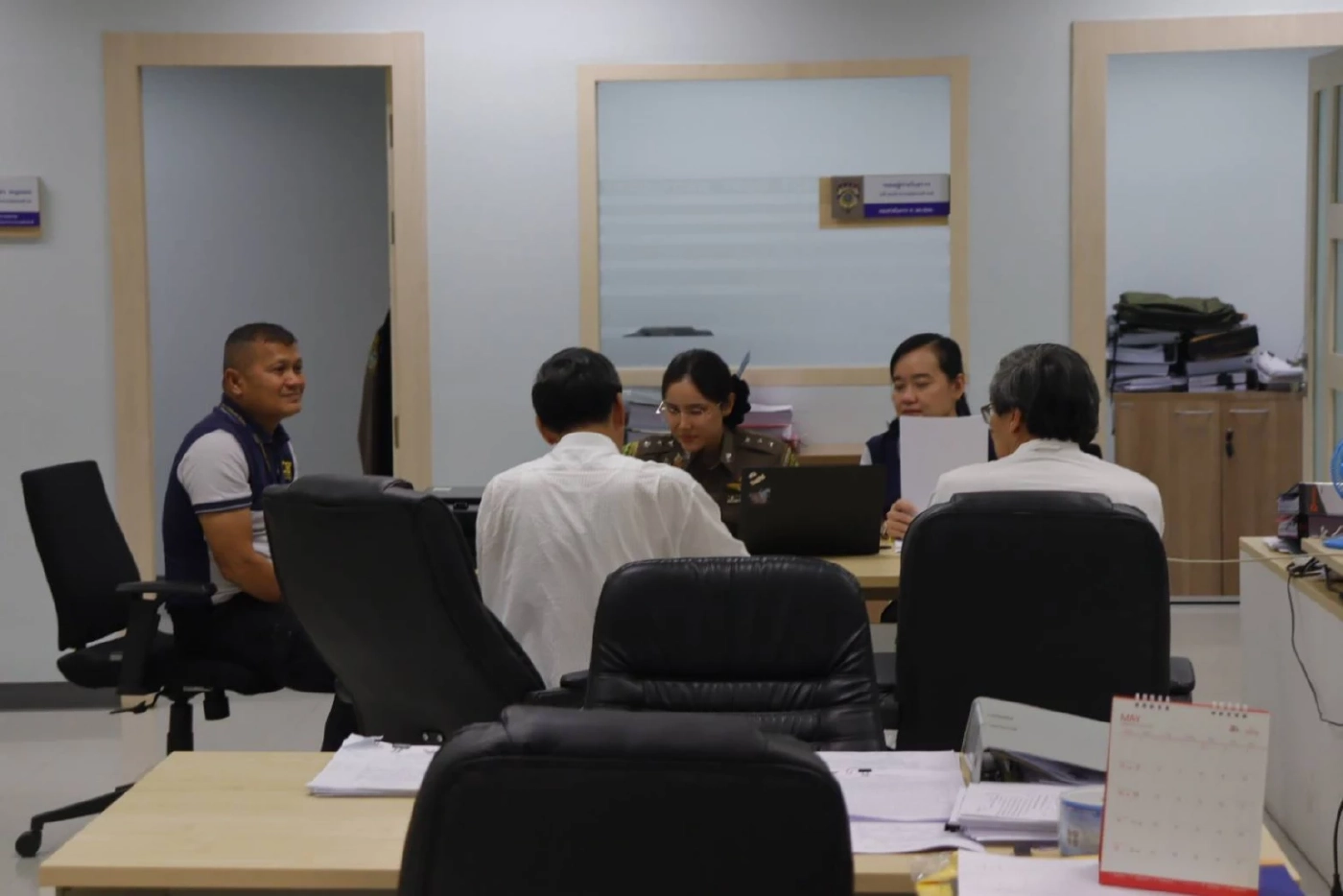 “แก้วสรร” ให้ปากคำ ปอท.ถูกพาดพิงในบทความโจมตี “ทักษิณ”