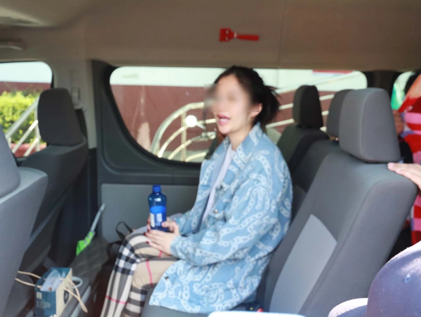 ฝากขัง "มินนี่" เว็บพนันออนไลน์ กับพวก ตร.ค้านประกันตัว