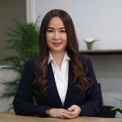  “แม่เลี้ยงส้ม” ดร.พิมไหมทอง ศักดิพัตโภคิน หัวหน้าพรรคพร้อม