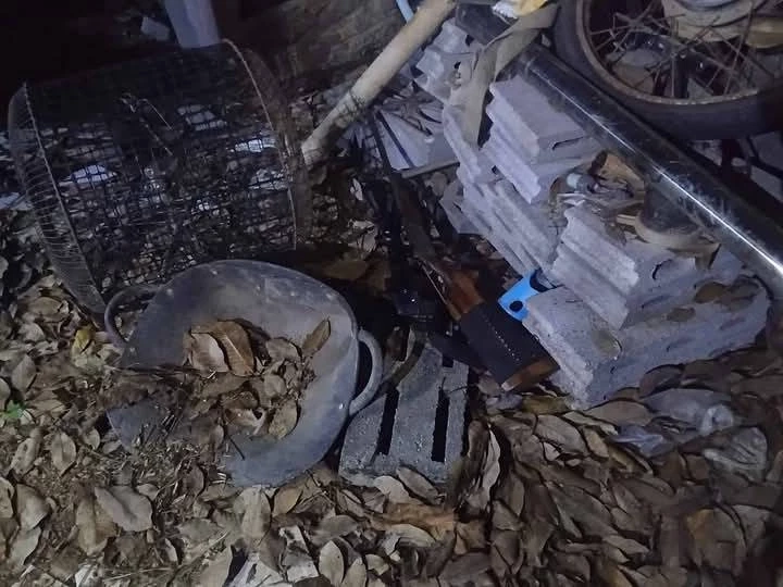 สลด! ชายวัย 60 ปืนจ่อขมับยิงตัวตายในบ้านพัก ภรรยาเผยสาเหตุสุดเศร้า