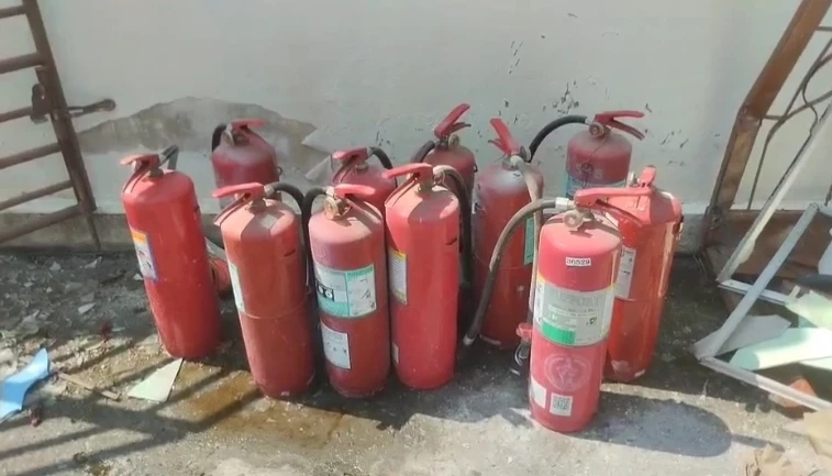 ระทึก! ถังแก๊สระเบิดไฟไหม้บ้าน ลูกเจ้าของบ้านสาหัส เพื่อนบ้านช่วยดับไฟทัน