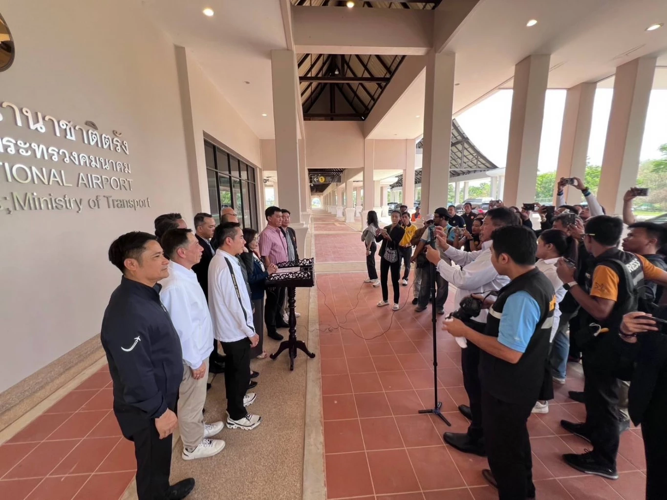 'รมช. มนพร' เร่งดันสนามบินตรังเปิดเต็มรูปแบบภายในปีนี้