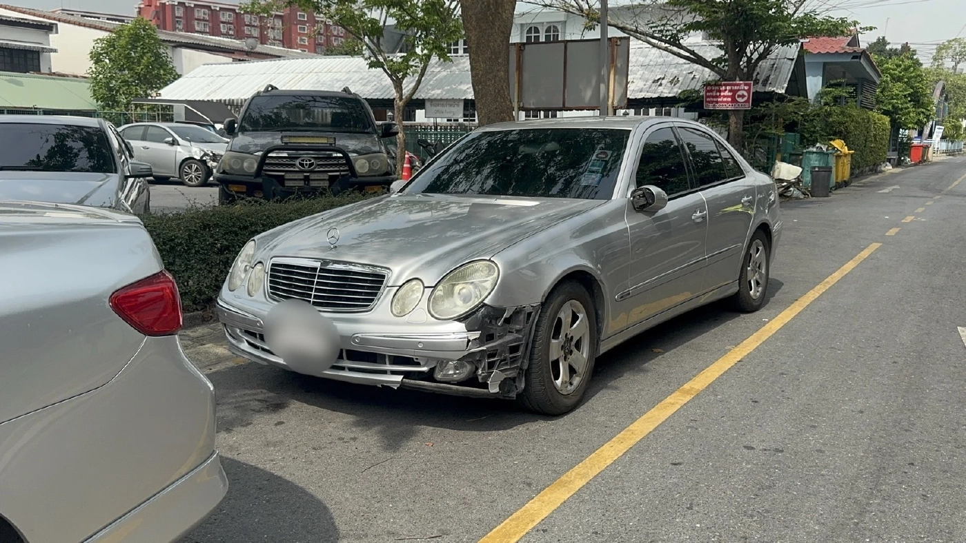 “พล.ต.อ.” ขับเบนซ์ชน รถจยย. ชี้แจงเหตุการณ์ ชนแล้วหนีไหม?