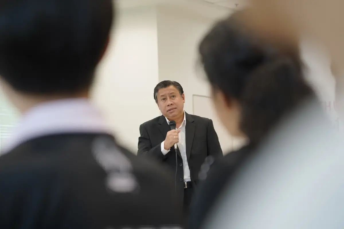 จักรภพ เพ็ญแข อดีตรัฐมนตรีประจำสำนักนายกรัฐมนตรี