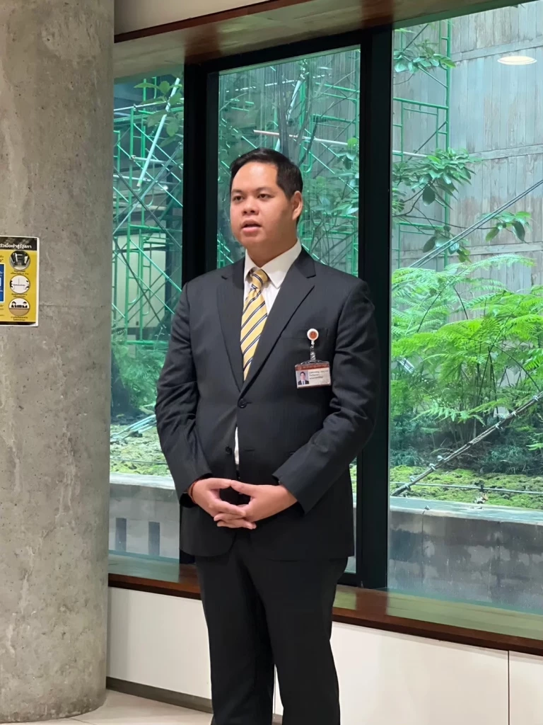 นายสรรเพชญ บุญญามณี สมาชิกสภาผู้แทนราษฎร จังหวัดสงขลา พรรคประชาธิปัตย์