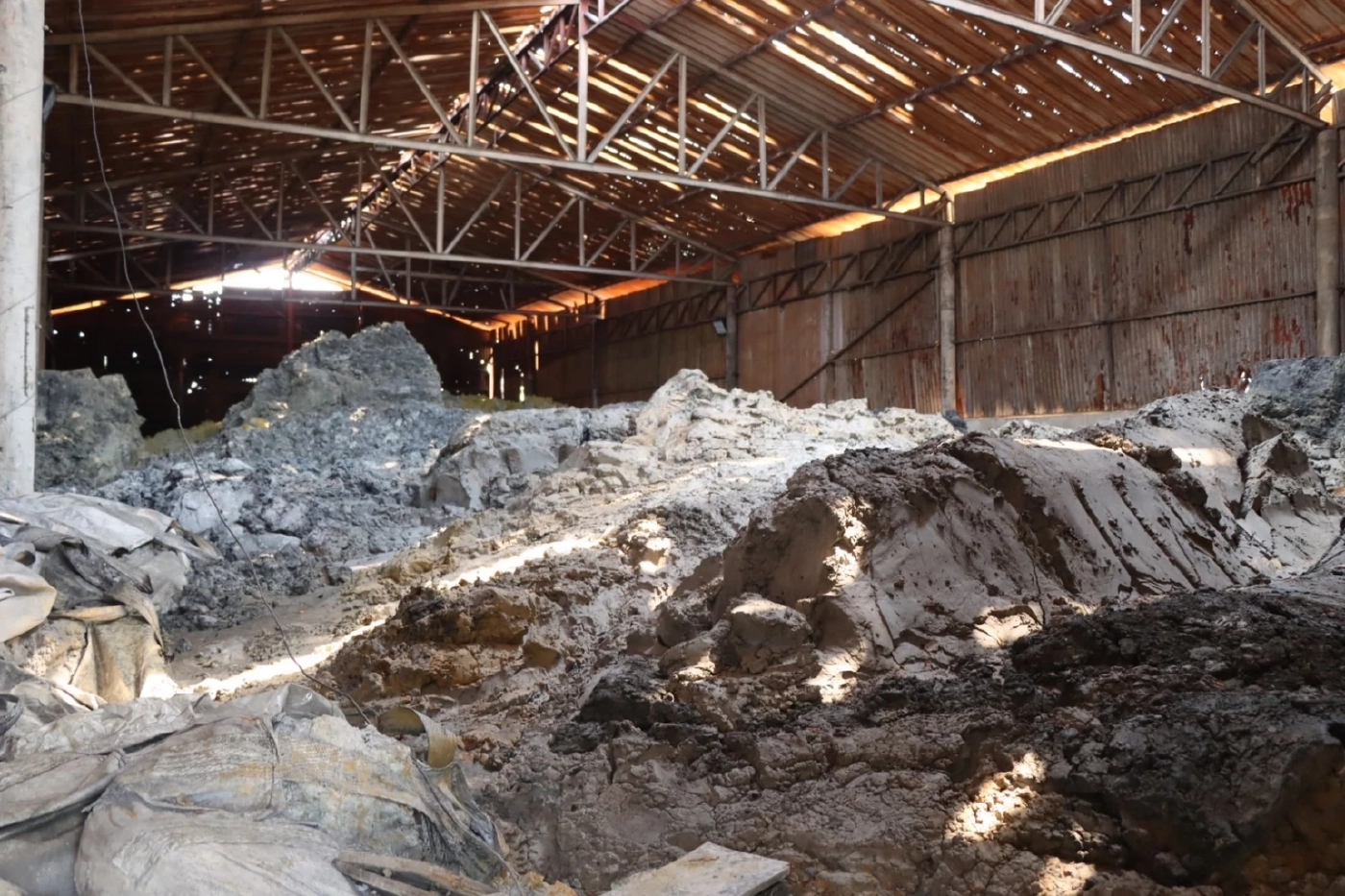 “เอกนัฏ” ส่งทีมสุดซอย ลุยค้น บ.หัวจง นำเข้าฝุ่นแดงโยงซินเคอหยวน