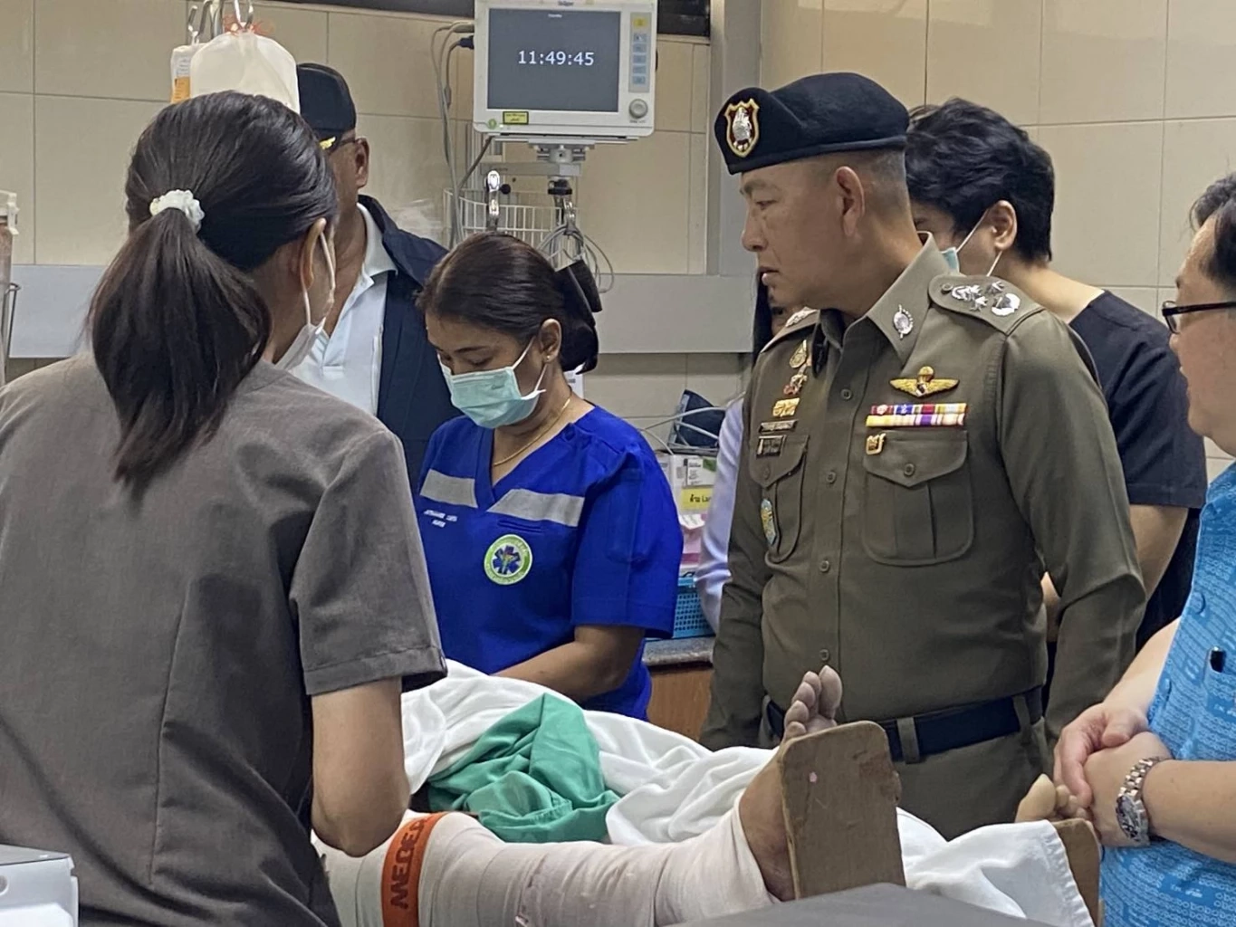 ยังมีข่าวดี พบนักบินรอดชีวิต 1 นาย ผบ.ตร.รุดเยี่ยมที่ รพ.