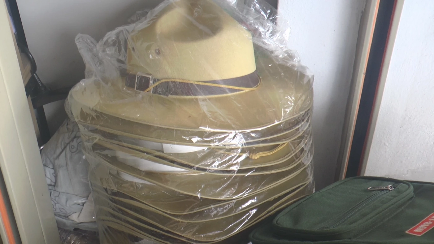 พ่อค้าชุดนักเรียน ส่อขาดทุนจากประกาศยกเลิกชุดลูกเสือ