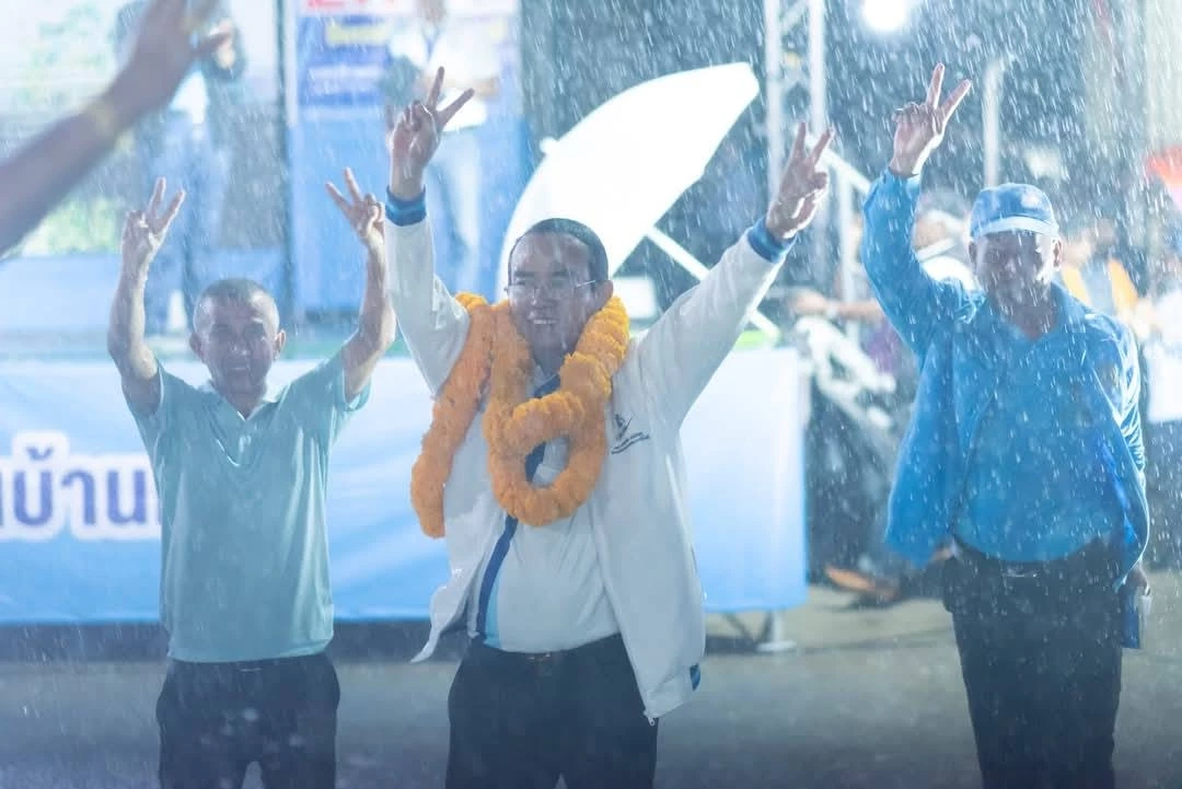 “ชินวรณ์” ปลุกคนเมืองคอน สั่งสอนนักการเมืองโกงเลือกตั้ง