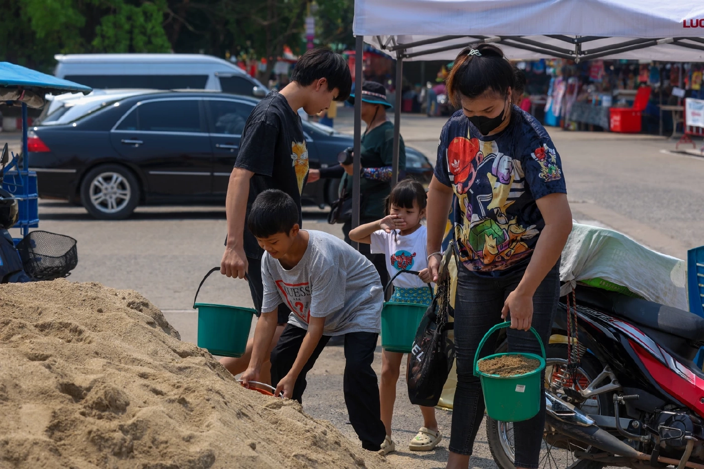แอ่วเหนือ สัมผัสสงกรานต์ล้านนา “ป๋าเวณีปี๋ใหม่เมือง” จ.พะเยา