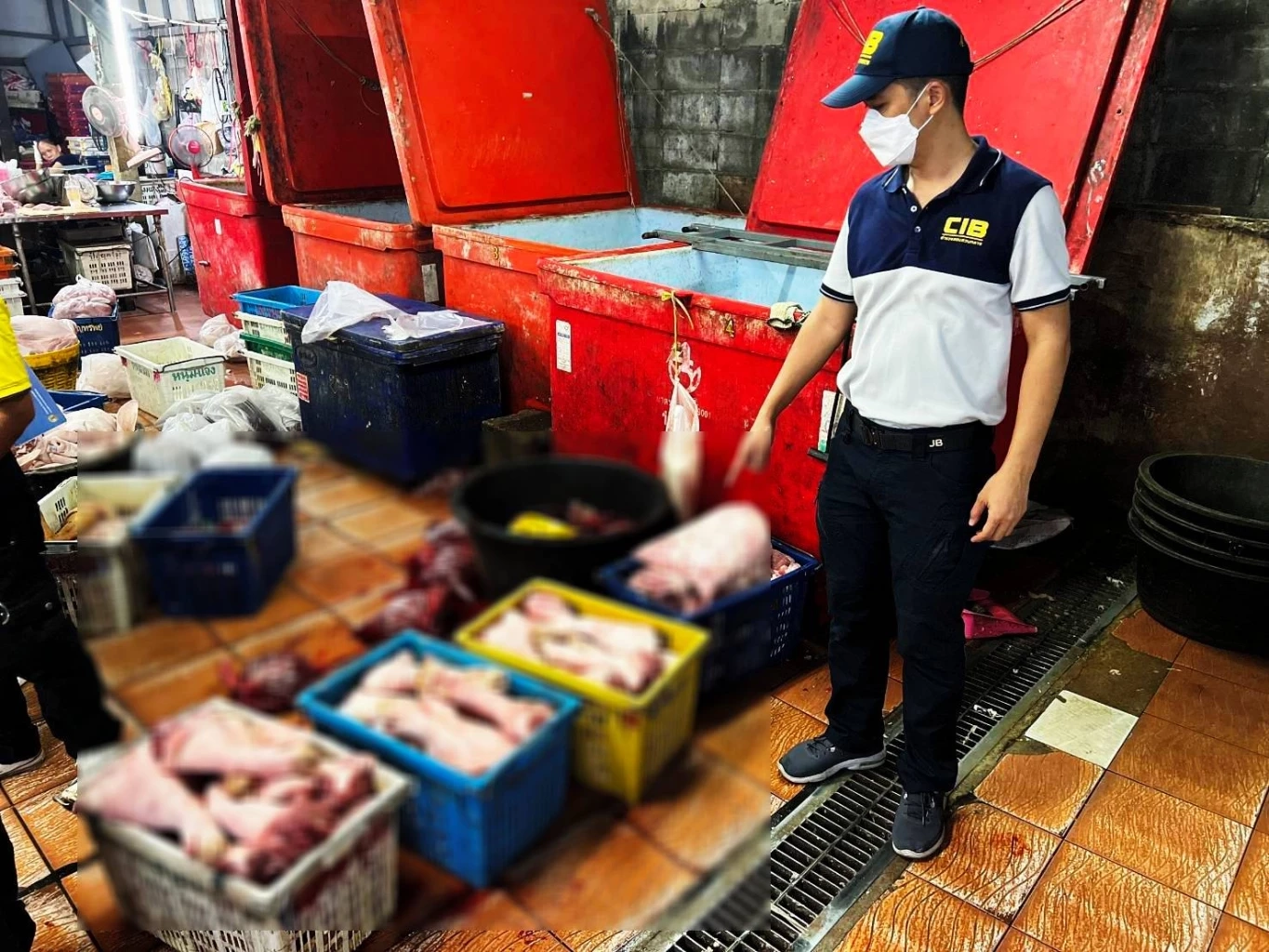 ปทส.ร่วมปศุสัตว์ เปิดปฎิบัติการ ล่า! "หมูเถื่อน" ยึดซาก 1.8 ตัน