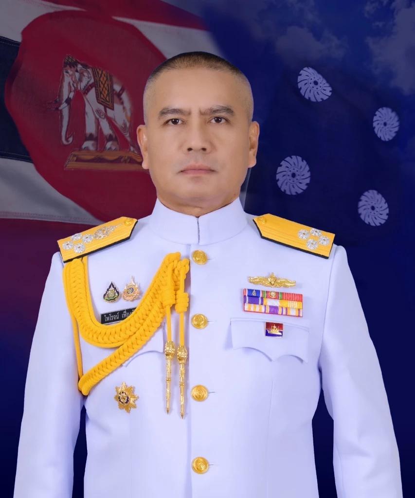 พลเรือเอก ไพโรจน์ เฟื่องจันทร์ เสนาธิการกองทัพเรือ