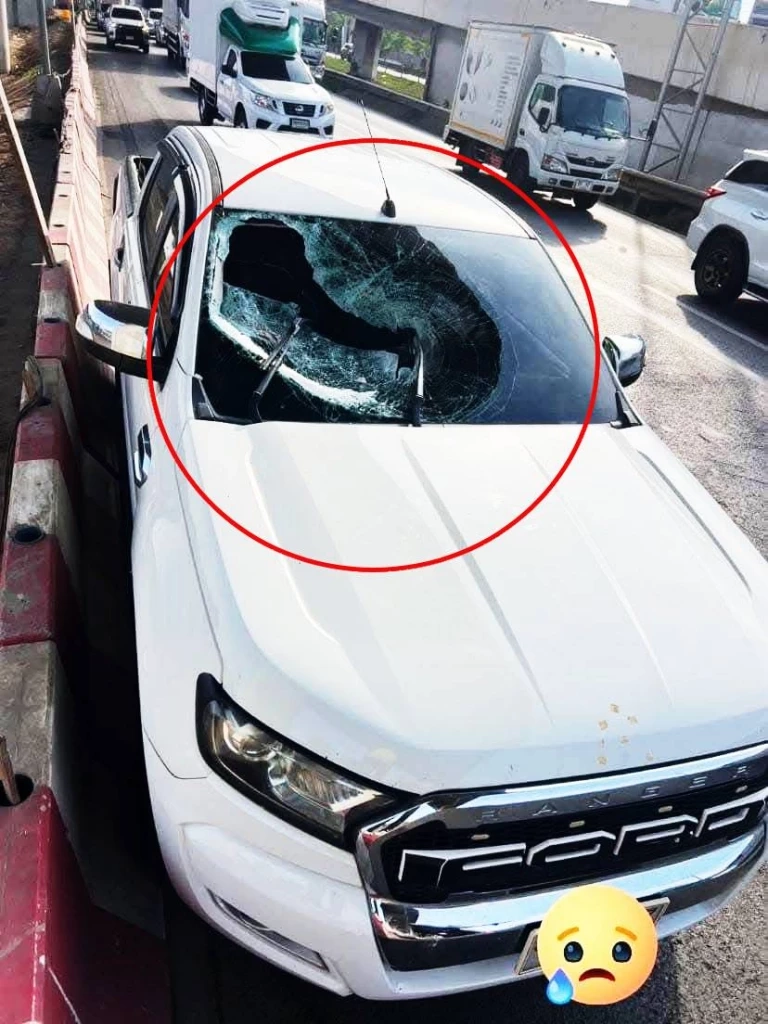 ด่วน! "สส.ณัฐพงษ์" โพสต์ "เหยื่อก้อนปูนยักษ์พระราม 2 ร่วงทะลุกระจกรถ" สาหัสตับฉีก