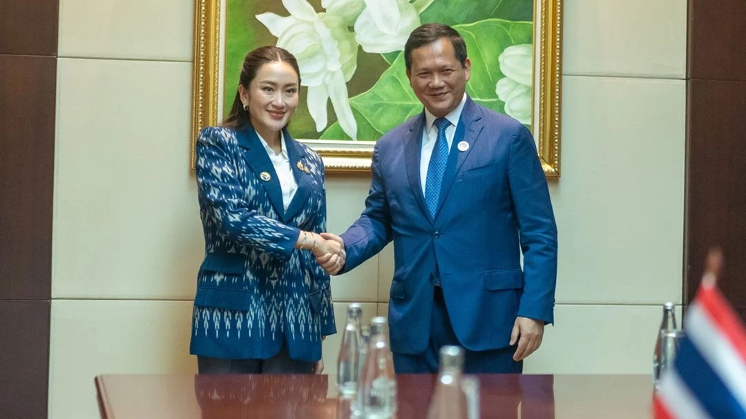 แฟ้มภาพ  'นายกฯอิ๊งค์' หารือทวิภาคีกับ'ฮุน มาเนต'  ที่สปป.ลาว เมื่อ 9 ตุลาคม 2567 