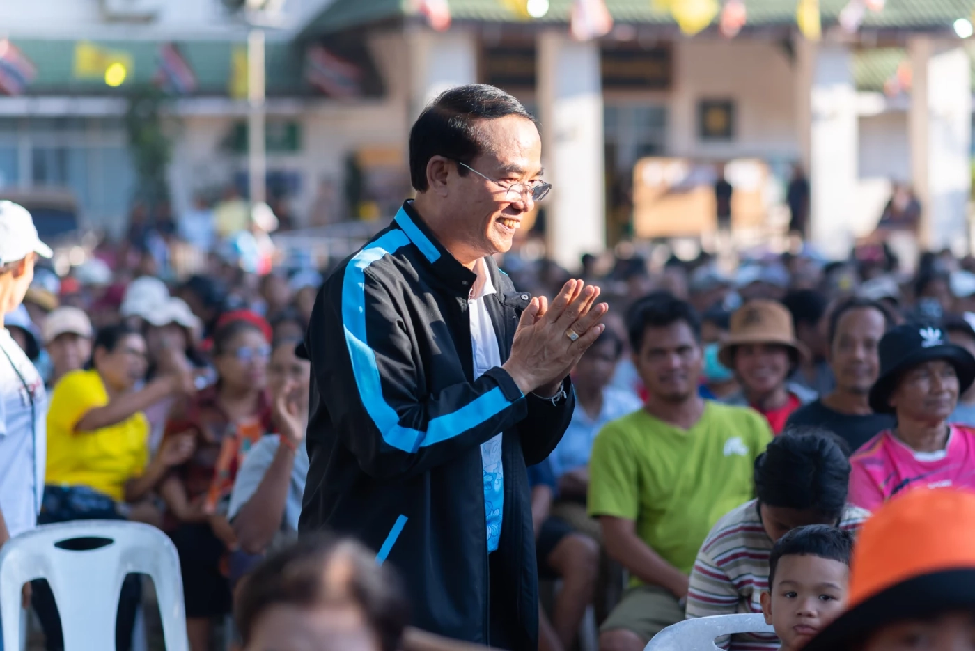 นายชินวรณ์ บุณยเกียรติ อดีตรัฐมนตรีและอดีตสมาชิกสภาผู้แทนราษฎร สส. ลงชิงตำแหน่งในการเลือกตั้งซ่อม เขต 8 จังหวัดนครศรีธรรมราช 