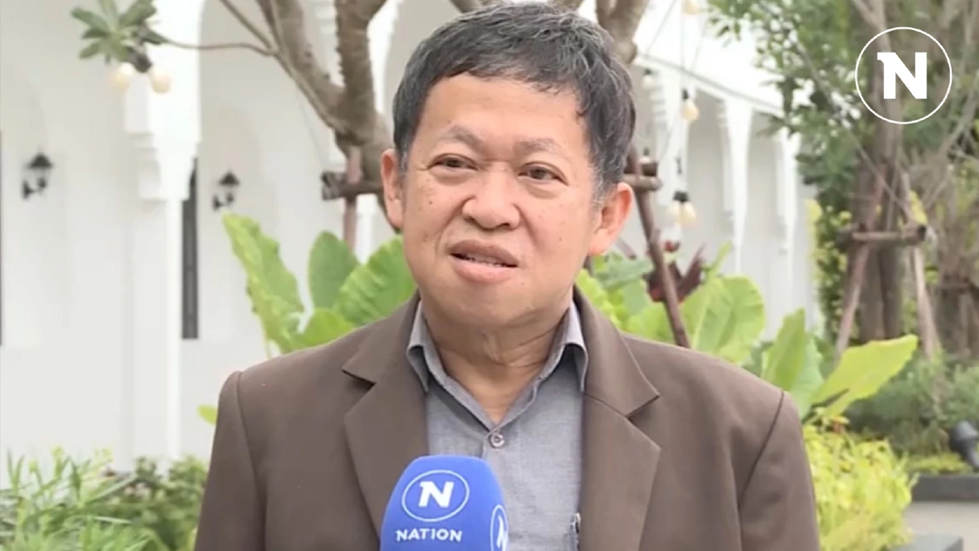 คมสัน โพธิ์คง  นักวิชาการประจำคณะนิติศาสตร์ 