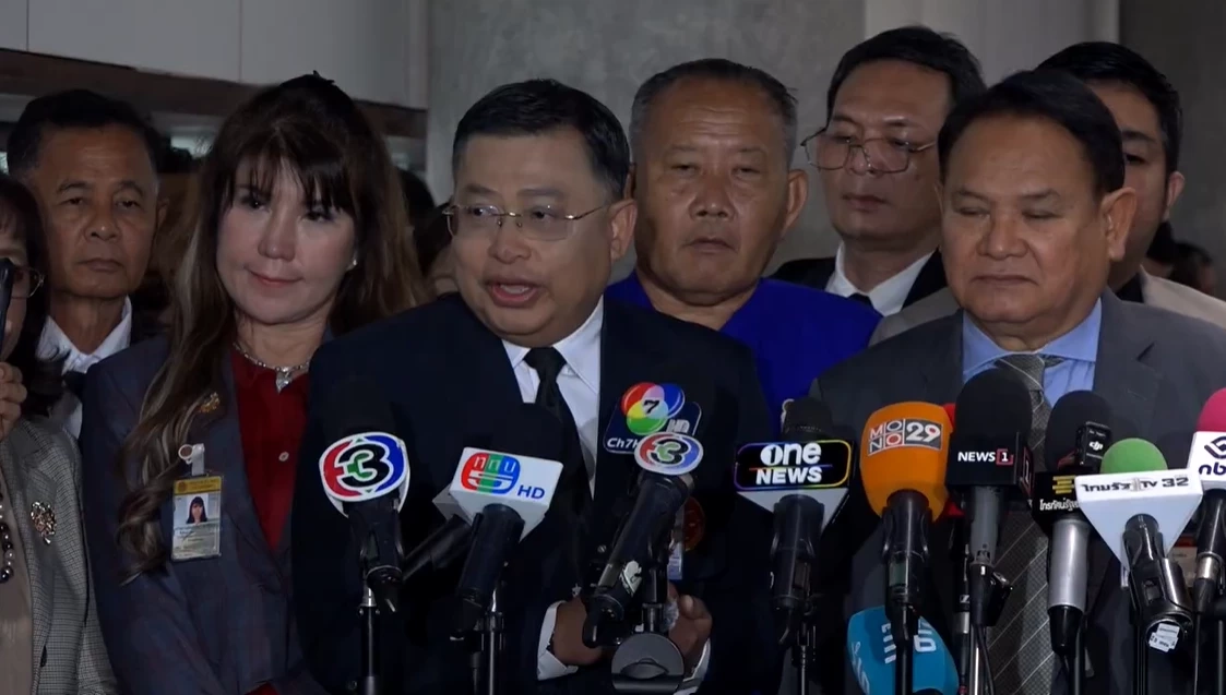 นายมณเฑียร เจริญผล ผู้ว่าการตรวจเงินแผ่นดิน (สตง.) 