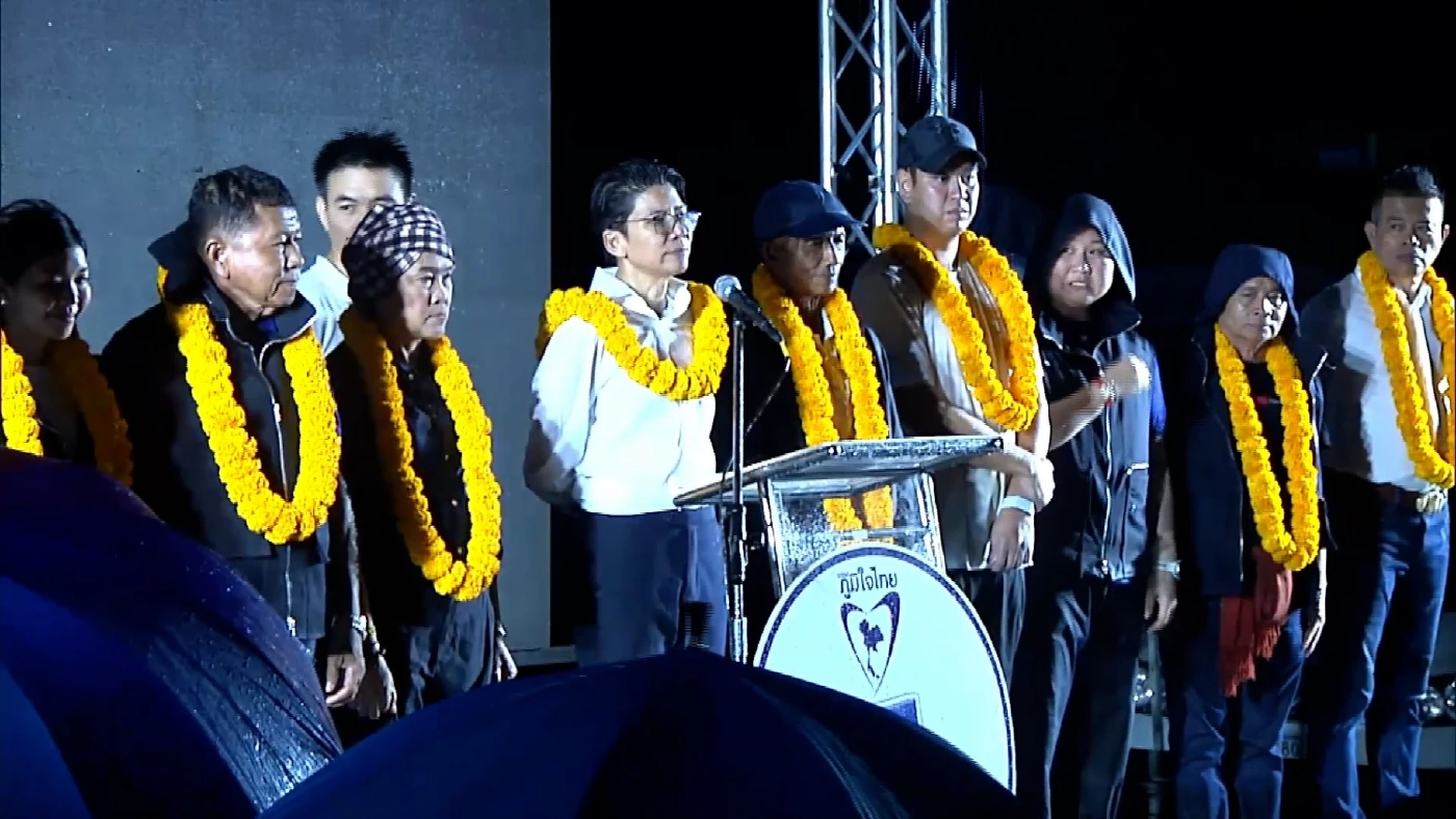 “นายกน้ำ” วาริน ชิณวงศ์ ข้วย ไสว เลื่องสีนิล ผู้สมัครหมายเลข 1 หาเสียง