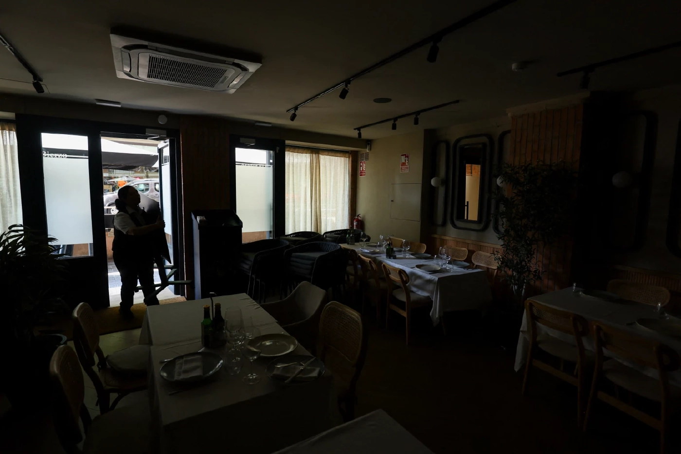 ไฟดับครั้งใหญ่ในสเปน-โปรตุเกส คมนาคม-สื่อสารหยุดชะงัก